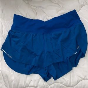 lululemon speed up shorts 2.5inch